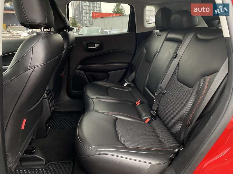 Внедорожник / Кроссовер Jeep Compass 2020 в Киеве