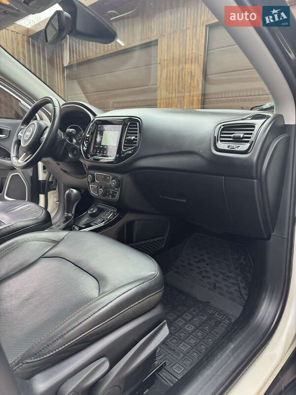 Внедорожник / Кроссовер Jeep Compass 2018 в Тернополе