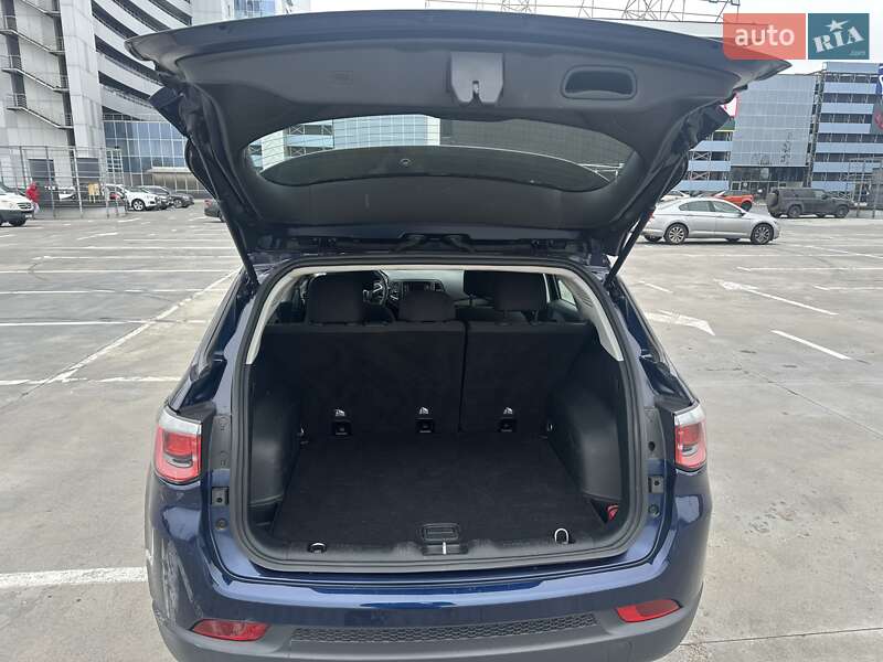 Внедорожник / Кроссовер Jeep Compass 2018 в Киеве