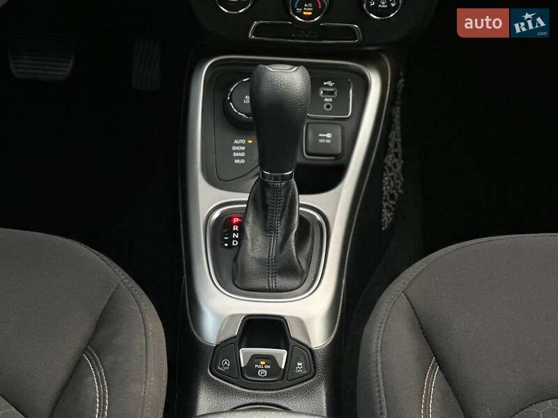 Внедорожник / Кроссовер Jeep Compass 2018 в Киеве