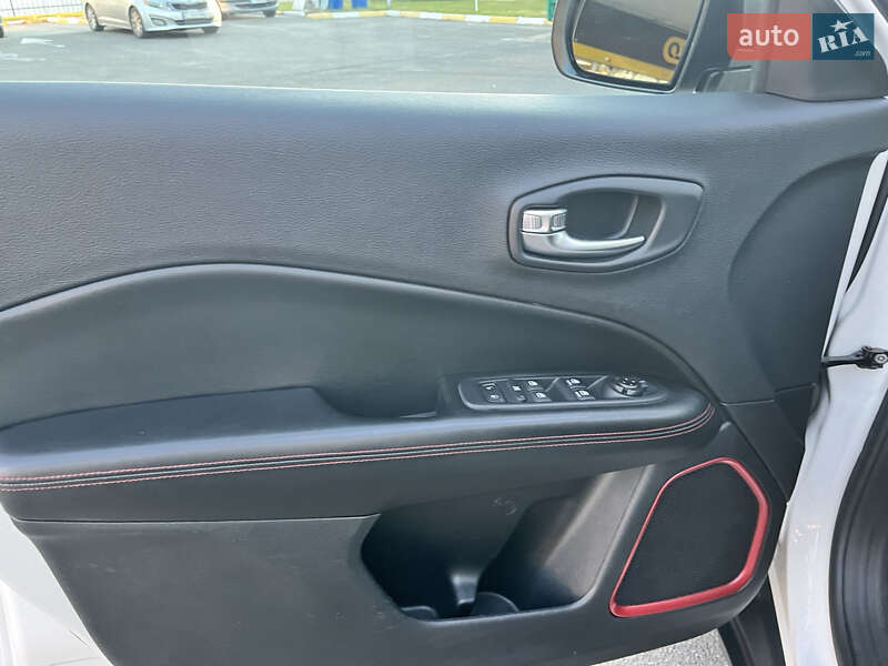 Внедорожник / Кроссовер Jeep Compass 2019 в Василькове