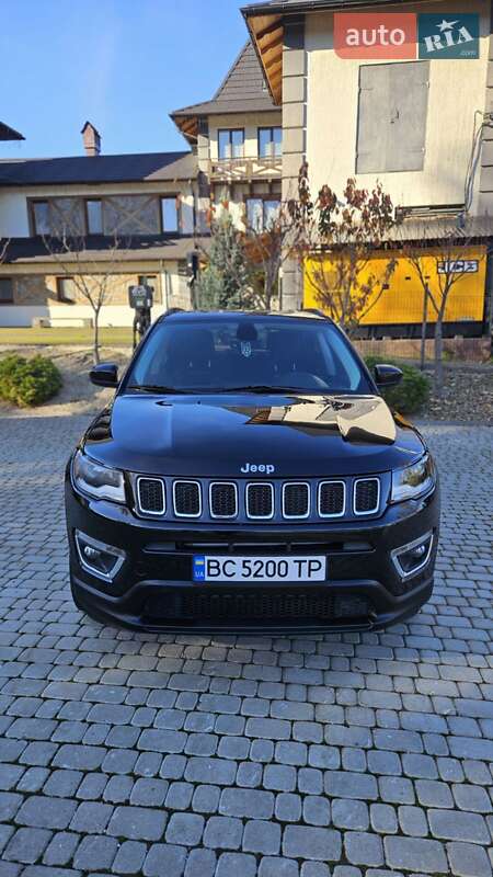 Внедорожник / Кроссовер Jeep Compass 2017 в Старом Самборе фото 4 Внедорожник / Кроссовер Jeep Compass 2017 в Старом Самборе