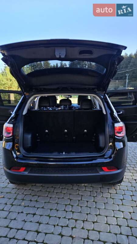 Внедорожник / Кроссовер Jeep Compass 2017 в Старом Самборе фото 19 Внедорожник / Кроссовер Jeep Compass 2017 в Старом Самборе