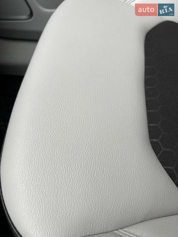 Внедорожник / Кроссовер Jeep Compass 2020 в Киеве