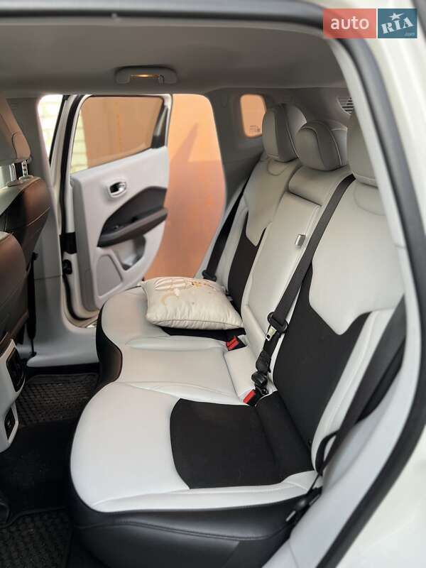 Внедорожник / Кроссовер Jeep Compass 2020 в Киеве