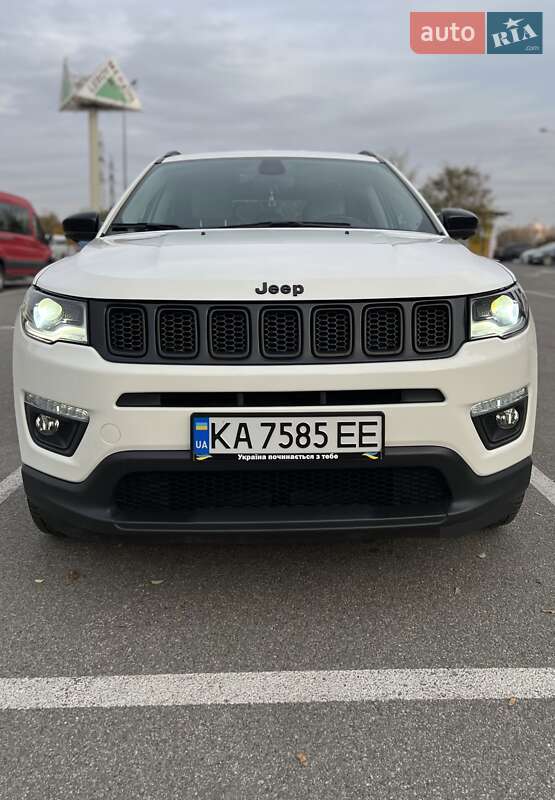 Внедорожник / Кроссовер Jeep Compass 2020 в Киеве