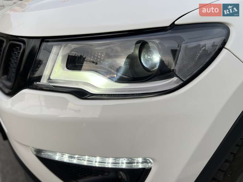 Внедорожник / Кроссовер Jeep Compass 2020 в Киеве