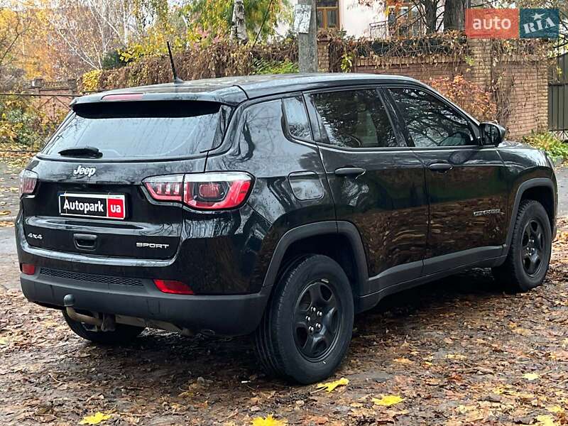 Внедорожник / Кроссовер Jeep Compass 2017 в Киеве фото 8 Внедорожник / Кроссовер Jeep Compass 2017 в Киеве
