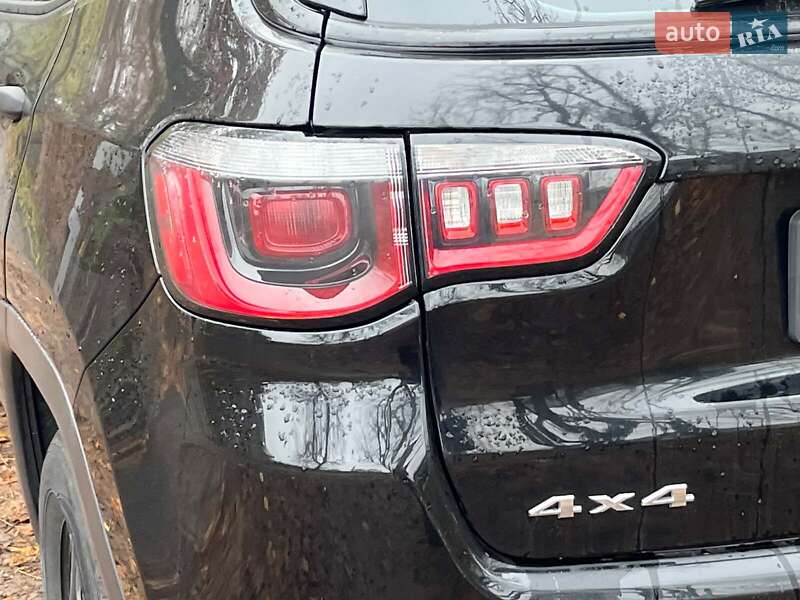 Внедорожник / Кроссовер Jeep Compass 2017 в Киеве фото 11 Внедорожник / Кроссовер Jeep Compass 2017 в Киеве