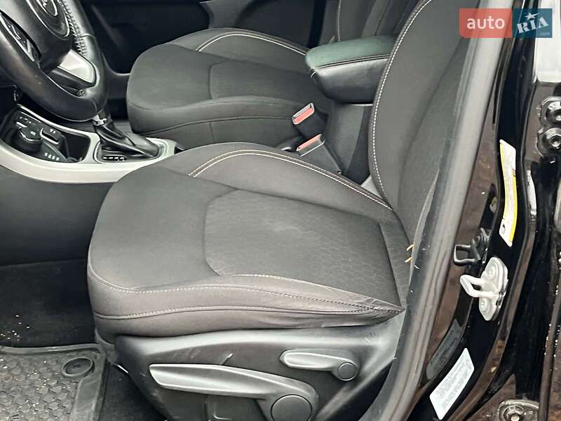 Внедорожник / Кроссовер Jeep Compass 2017 в Киеве фото 16 Внедорожник / Кроссовер Jeep Compass 2017 в Киеве