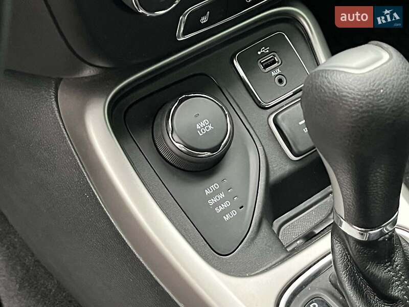 Внедорожник / Кроссовер Jeep Compass 2017 в Киеве фото 21 Внедорожник / Кроссовер Jeep Compass 2017 в Киеве