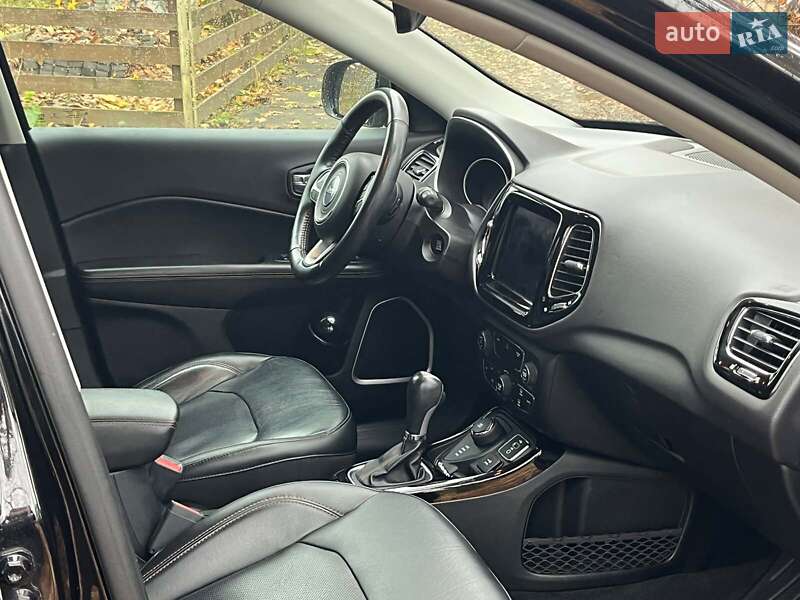 Позашляховик / Кросовер Jeep Compass 2017 в Києві фото 16 Позашляховик / Кросовер Jeep Compass 2017 в Києві