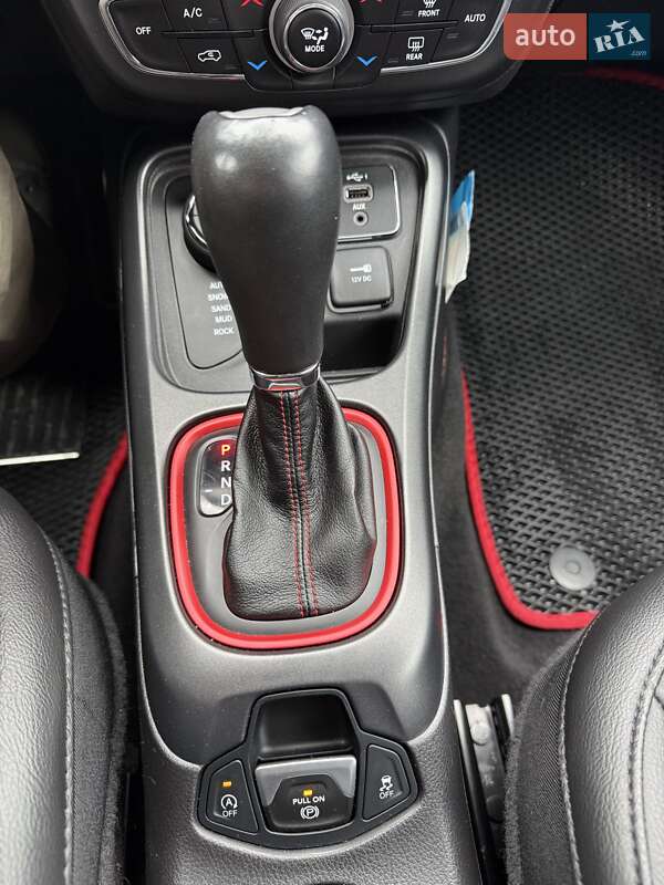 Позашляховик / Кросовер Jeep Compass 2019 в Києві фото 4 Позашляховик / Кросовер Jeep Compass 2019 в Києві