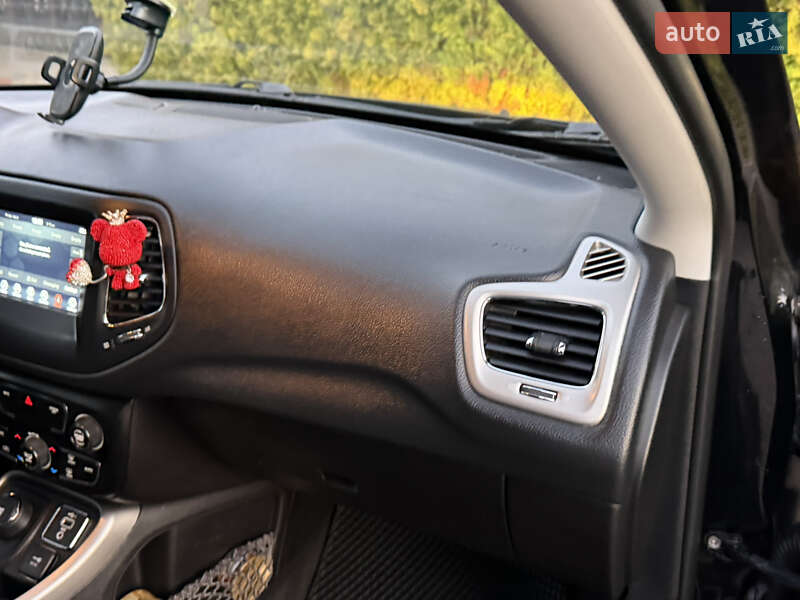 Внедорожник / Кроссовер Jeep Compass 2019 в Стрые