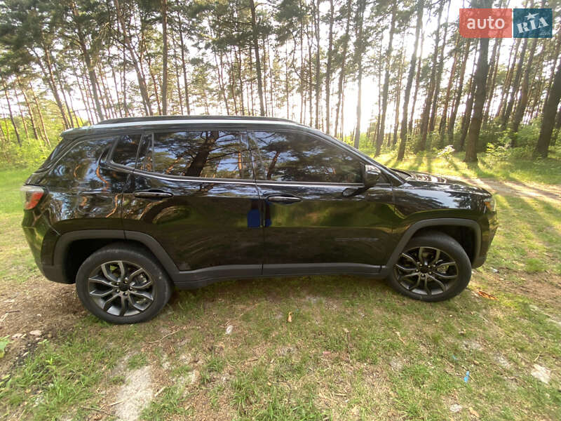 Внедорожник / Кроссовер Jeep Compass 2022 в Золочеве