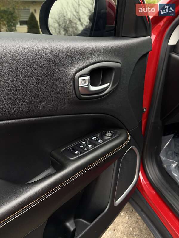 Внедорожник / Кроссовер Jeep Compass 2020 в Полтаве