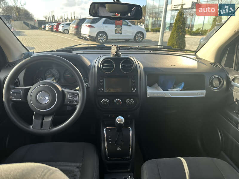 Позашляховик / Кросовер Jeep Compass 2015 в Львові