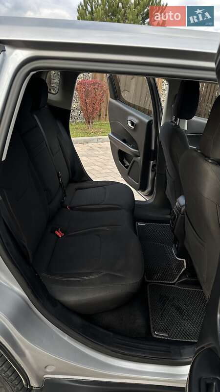 Внедорожник / Кроссовер Jeep Compass 2017 в Ивано-Франковске фото 15 Внедорожник / Кроссовер Jeep Compass 2017 в Ивано-Франковске