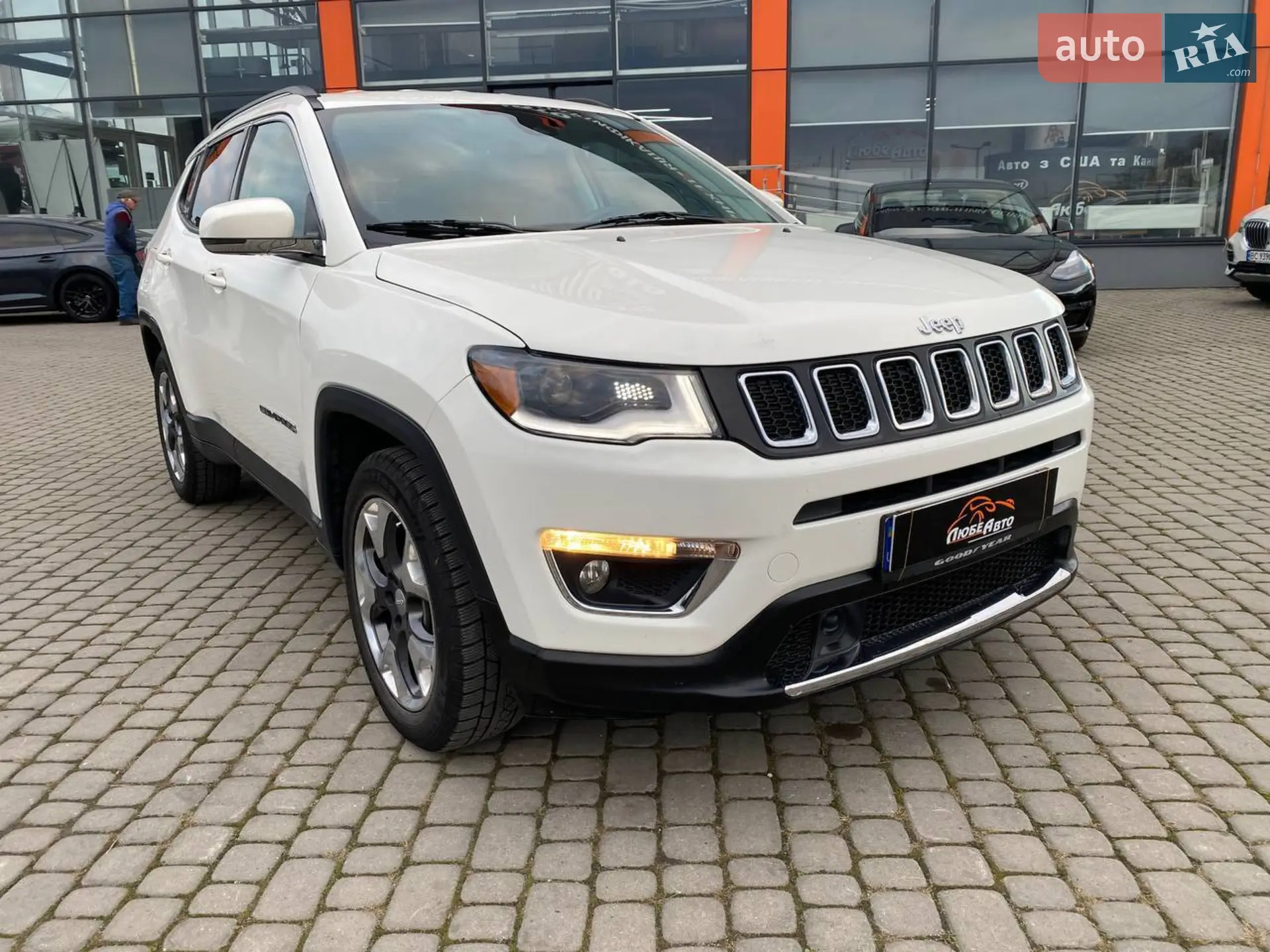 2018 Jeep Compass - фото 1