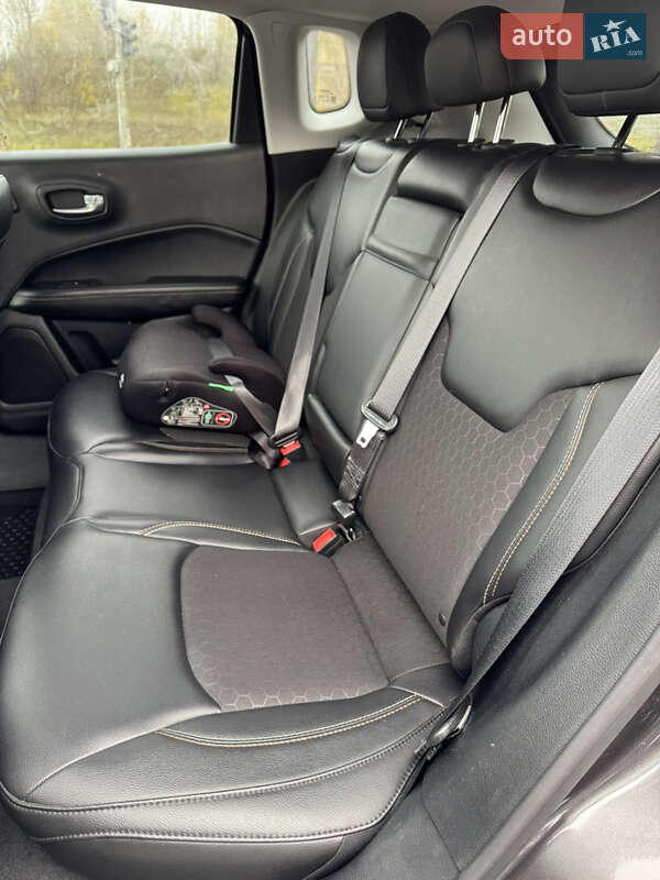 Внедорожник / Кроссовер Jeep Compass 2017 в Киеве фото 13 Внедорожник / Кроссовер Jeep Compass 2017 в Киеве