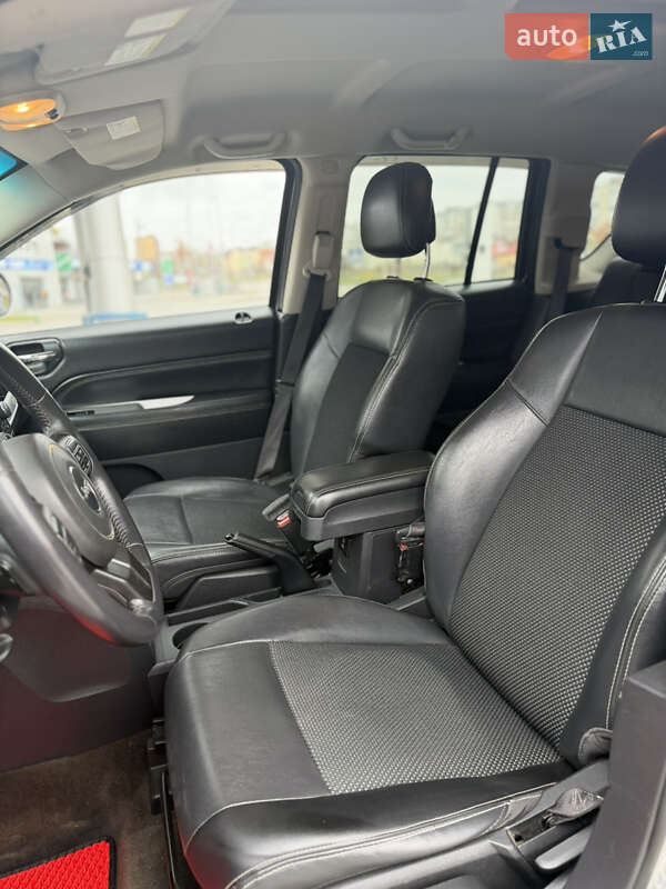 Внедорожник / Кроссовер Jeep Compass 2014 в Хмельницком