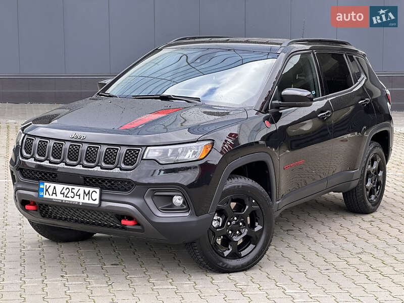 Внедорожник / Кроссовер Jeep Compass 2023 в Киеве
