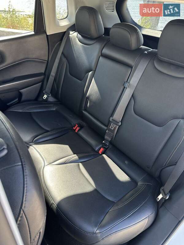 Внедорожник / Кроссовер Jeep Compass 2019 в Запорожье фото 6 Внедорожник / Кроссовер Jeep Compass 2019 в Запорожье