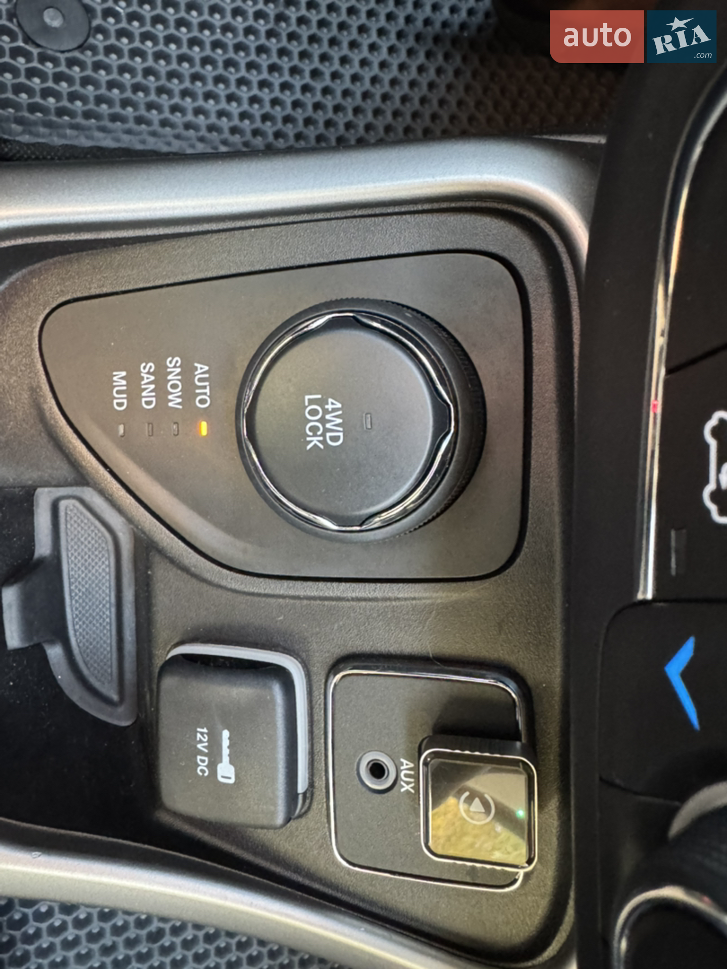 2017 Jeep Compass - мініатюра 29