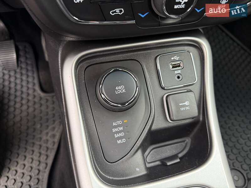 Внедорожник / Кроссовер Jeep Compass 2018 в Киеве