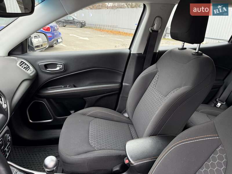 Внедорожник / Кроссовер Jeep Compass 2018 в Киеве