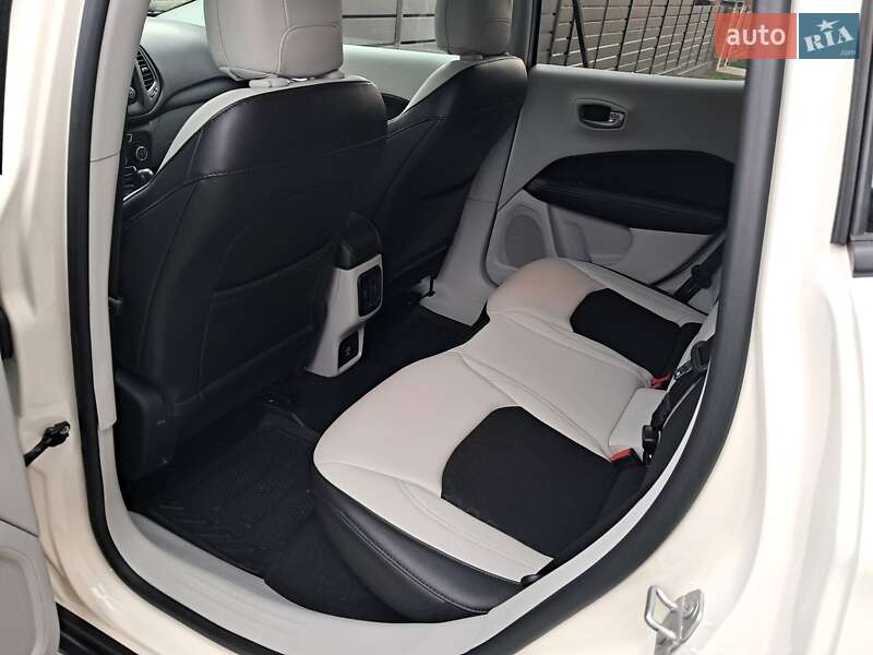 Позашляховик / Кросовер Jeep Compass 2018 в Черкасах фото 18 Позашляховик / Кросовер Jeep Compass 2018 в Черкасах