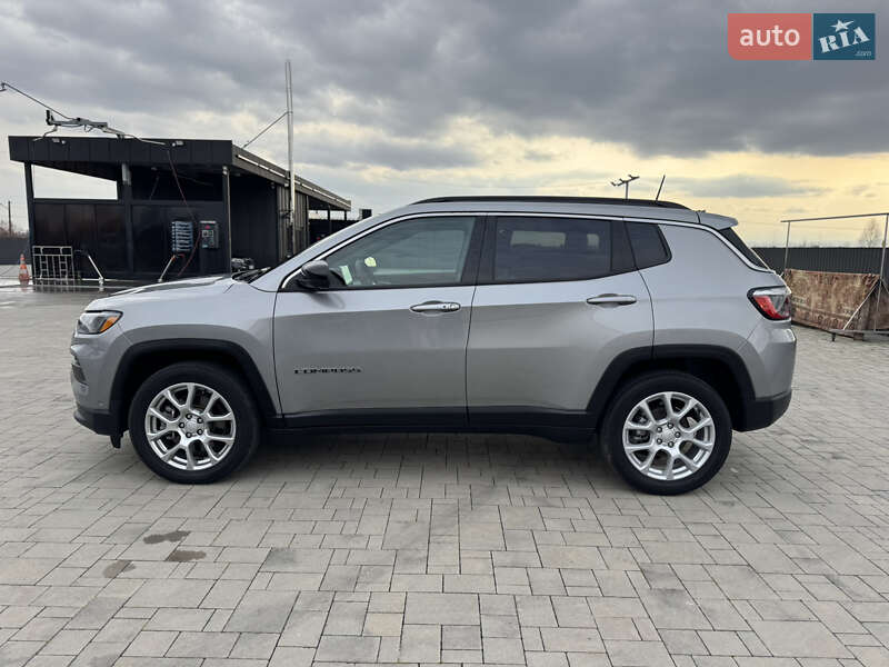 Внедорожник / Кроссовер Jeep Compass 2023 в Калуше