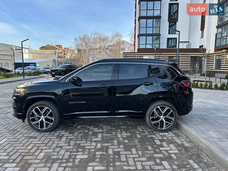 Внедорожник / Кроссовер Jeep Compass 2024 в Киеве