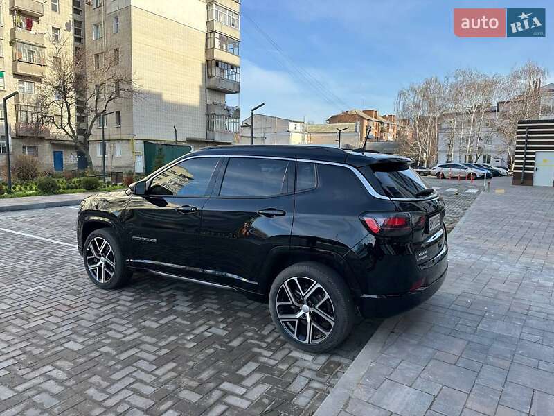 Внедорожник / Кроссовер Jeep Compass 2024 в Киеве