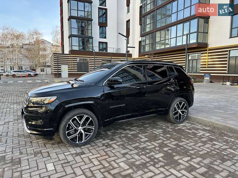 Внедорожник / Кроссовер Jeep Compass 2024 в Киеве