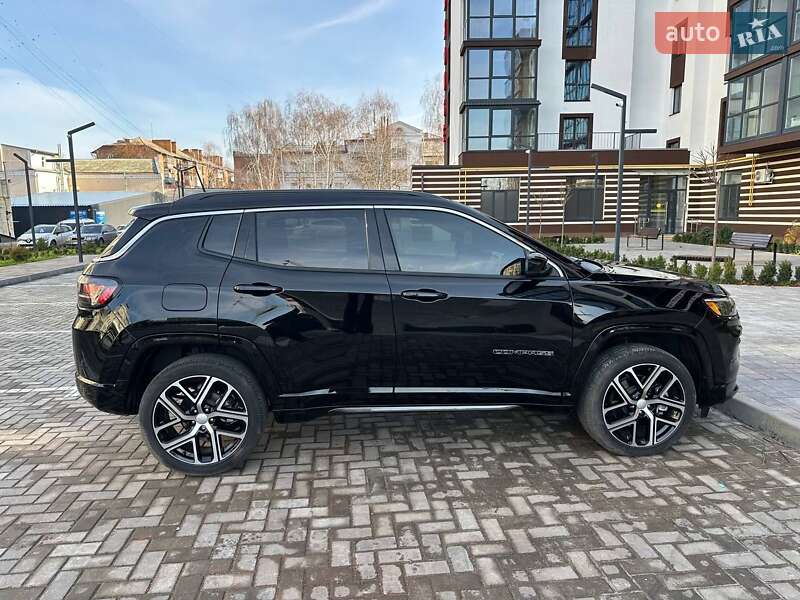 Внедорожник / Кроссовер Jeep Compass 2024 в Киеве