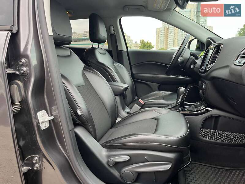 Внедорожник / Кроссовер Jeep Compass 2018 в Киеве