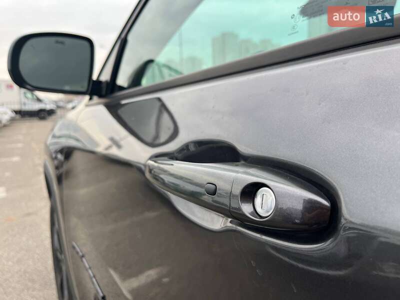 Внедорожник / Кроссовер Jeep Compass 2018 в Киеве