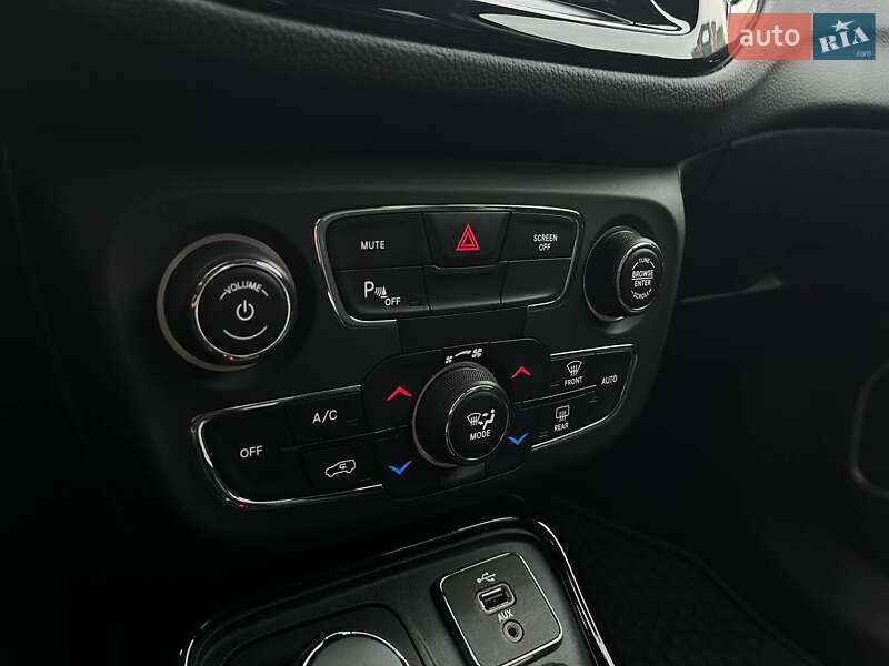 Внедорожник / Кроссовер Jeep Compass 2018 в Киеве