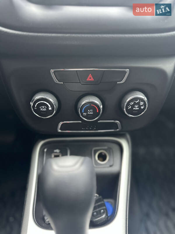 Позашляховик / Кросовер Jeep Compass 2018 в Дніпрі