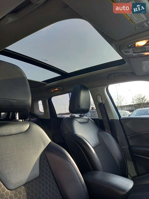 Позашляховик / Кросовер Jeep Compass 2019 в Полтаві фото 24 Позашляховик / Кросовер Jeep Compass 2019 в Полтаві