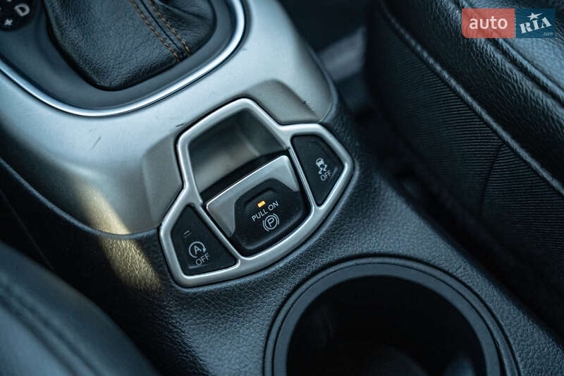 Внедорожник / Кроссовер Jeep Compass 2018 в Черновцах