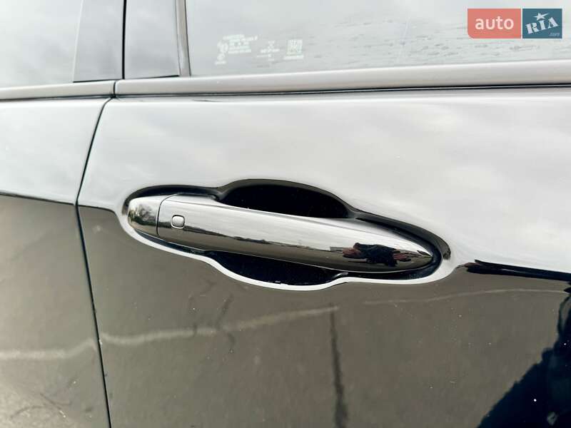 Внедорожник / Кроссовер Jeep Compass 2018 в Киеве