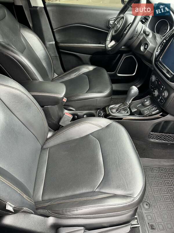 Внедорожник / Кроссовер Jeep Compass 2018 в Киеве