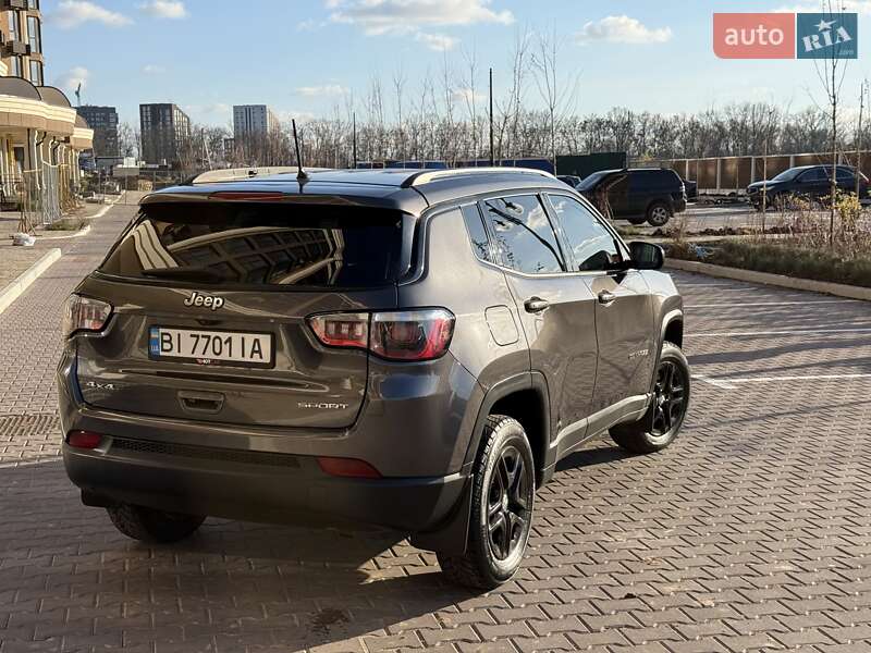 Внедорожник / Кроссовер Jeep Compass 2017 в Софиевской Борщаговке