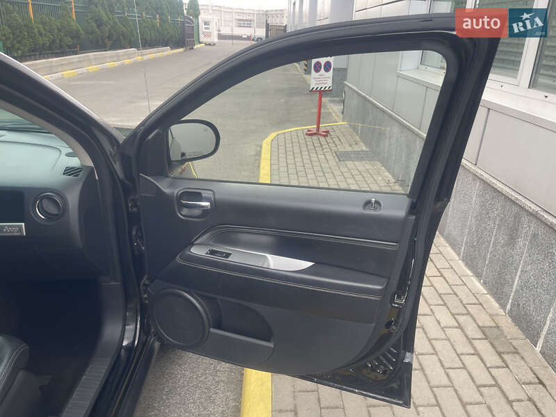 Позашляховик / Кросовер Jeep Compass 2014 в Києві