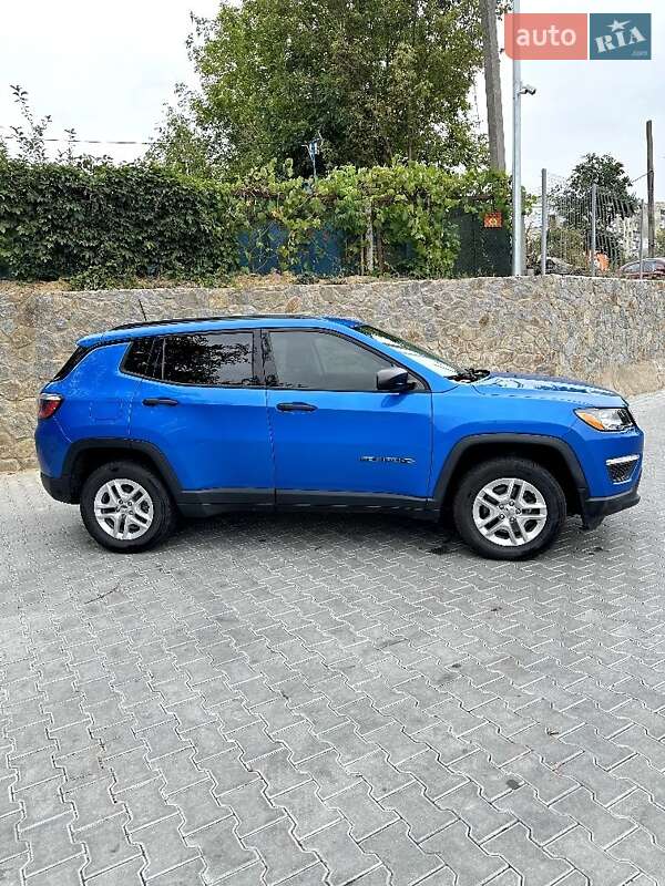 Внедорожник / Кроссовер Jeep Compass 2017 в Виннице