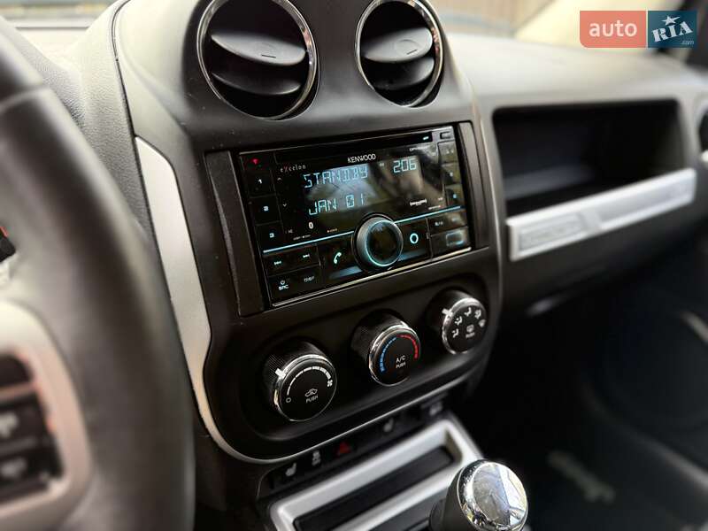 Внедорожник / Кроссовер Jeep Compass 2014 в Киеве