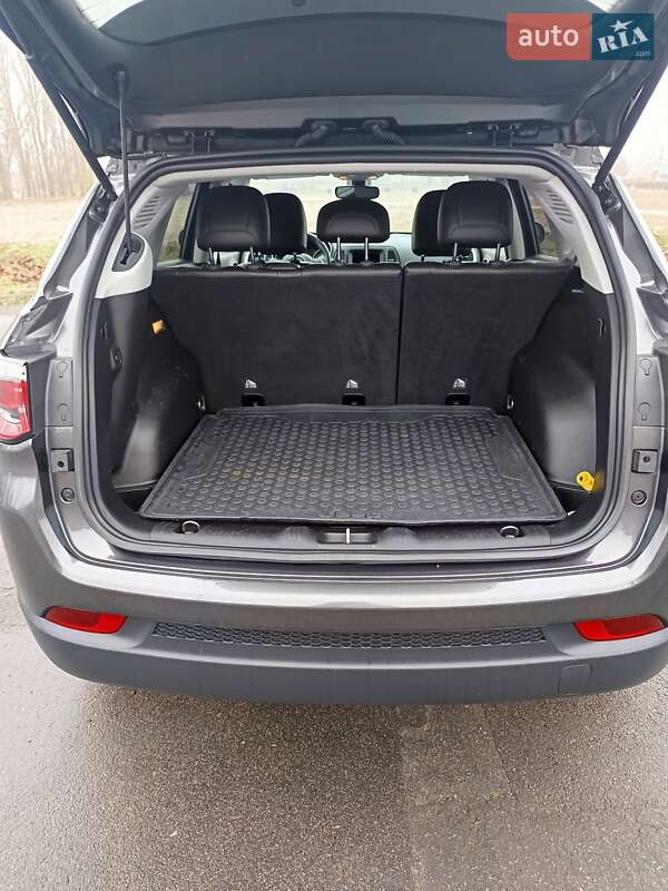 Внедорожник / Кроссовер Jeep Compass 2018 в Горишних Плавнях