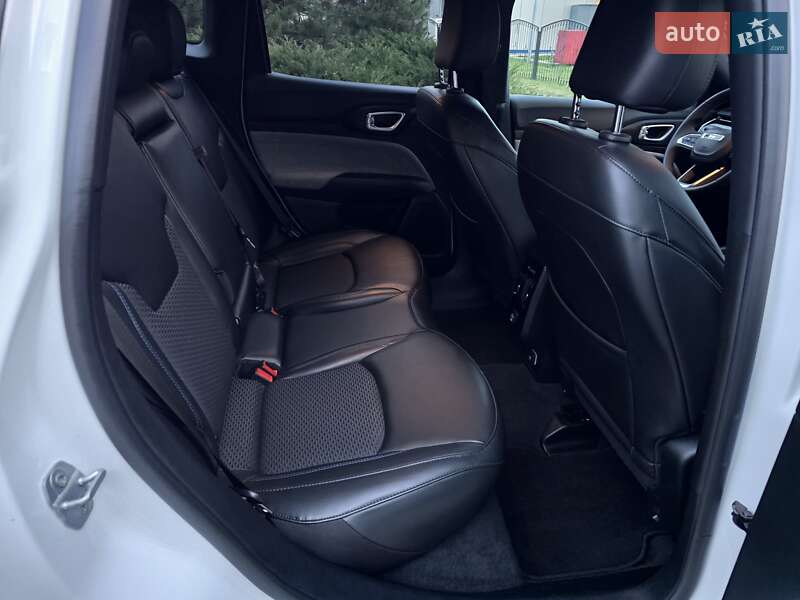 Внедорожник / Кроссовер Jeep Compass 2023 в Полтаве